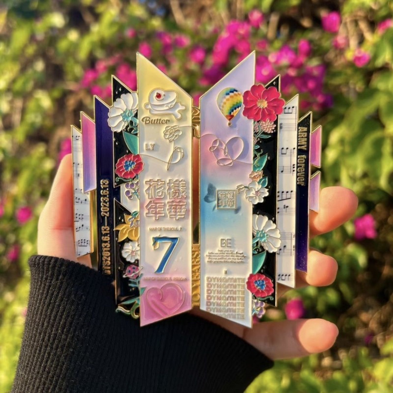Lencana Logam BT21 Peringatan  - Beauty Makeup Wholesale ulasan dan harga
